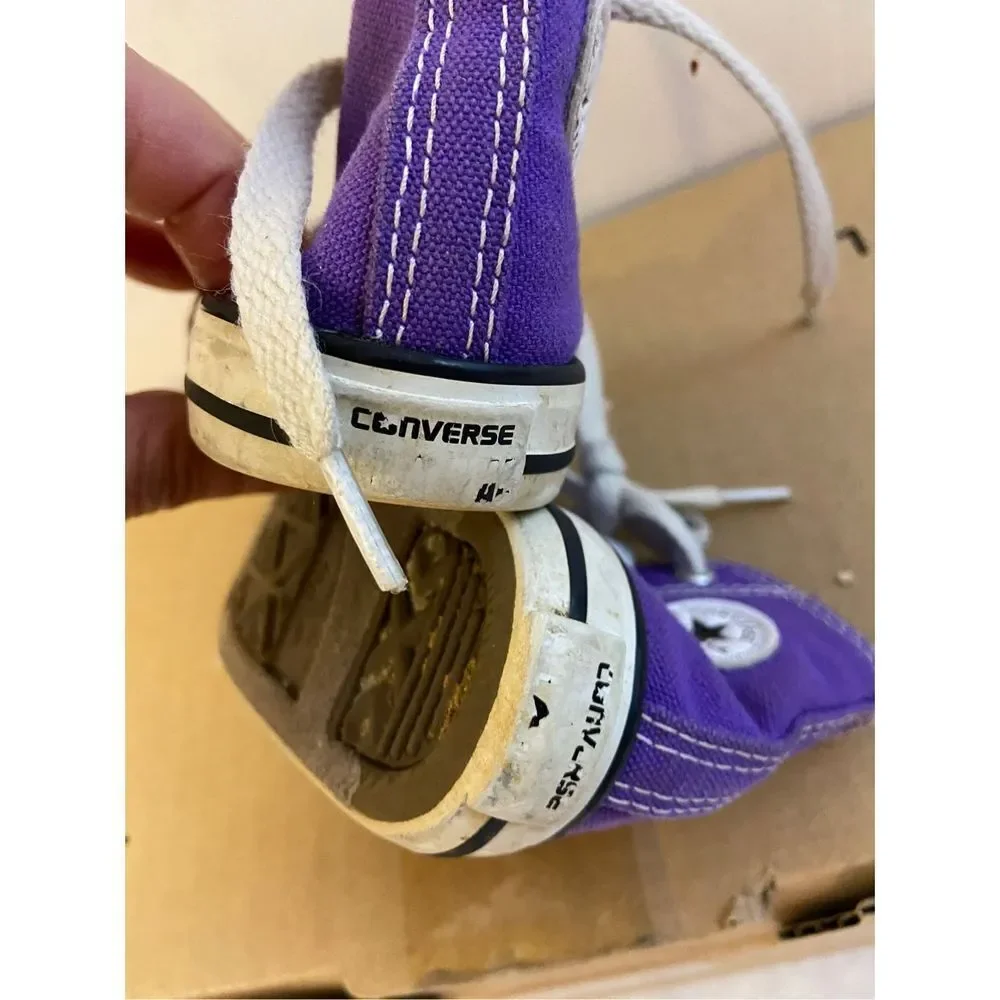 Converse all‎ star high top tennis shoes little girls size 4 purple